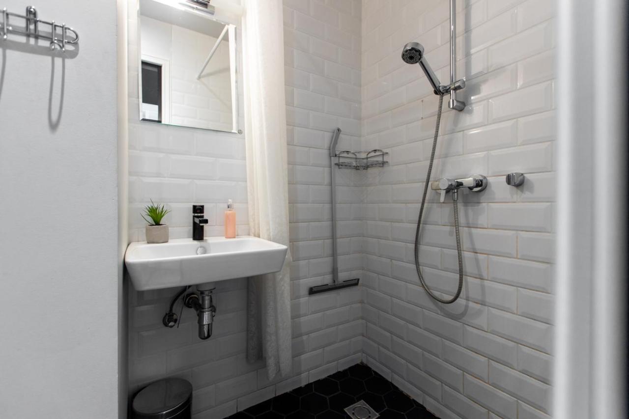 Apartament Stylish Studio In Perfect Location, 24H Reception Tallin Zewnętrze zdjęcie